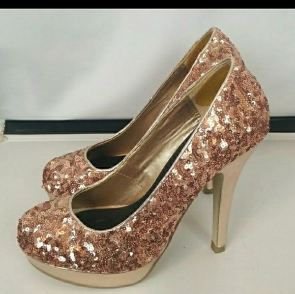 Olsenboye Size 7 Platform Heels - Picture 2 of 7